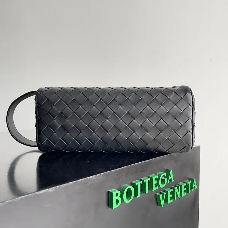 All categories 💚 Authentic bags 💚 BV 2025 new BV toiletry bag